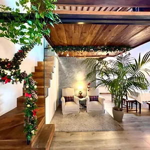 Palazzo Bruchi Bed & Breakfast