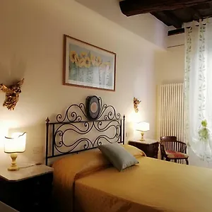 Alle Due Porte Bed & Breakfast