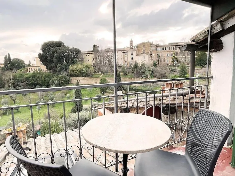 The Roof House Siena Centro Apartment